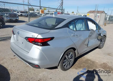 2021 Nissan Versa Sv Xtronic Cvt z USA, uszkodzony, nr VIN 3N1CN8EV5ML894901